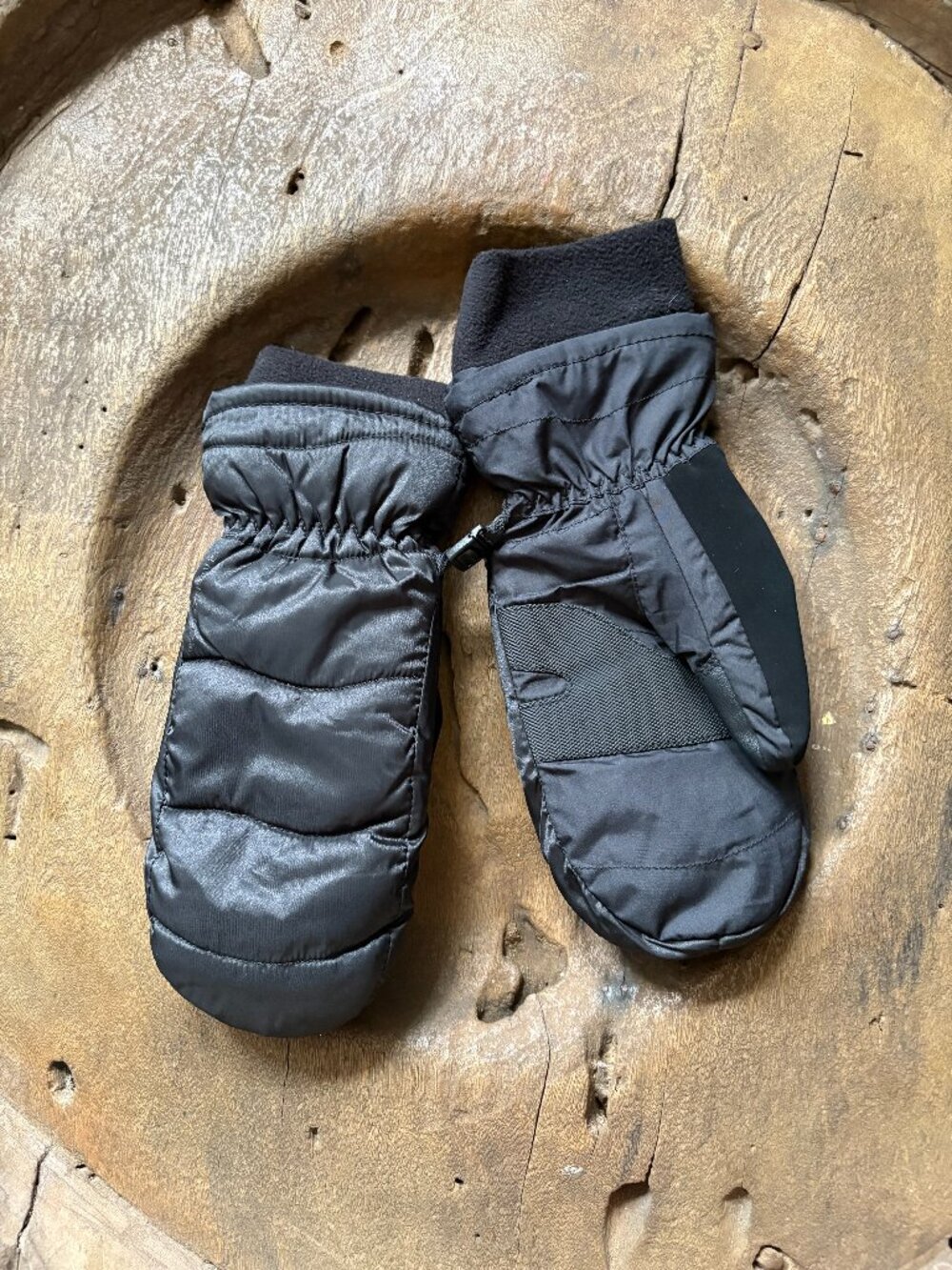 Manzella Marlow TouchTip black ski mittens gloves women's gorpcore size small